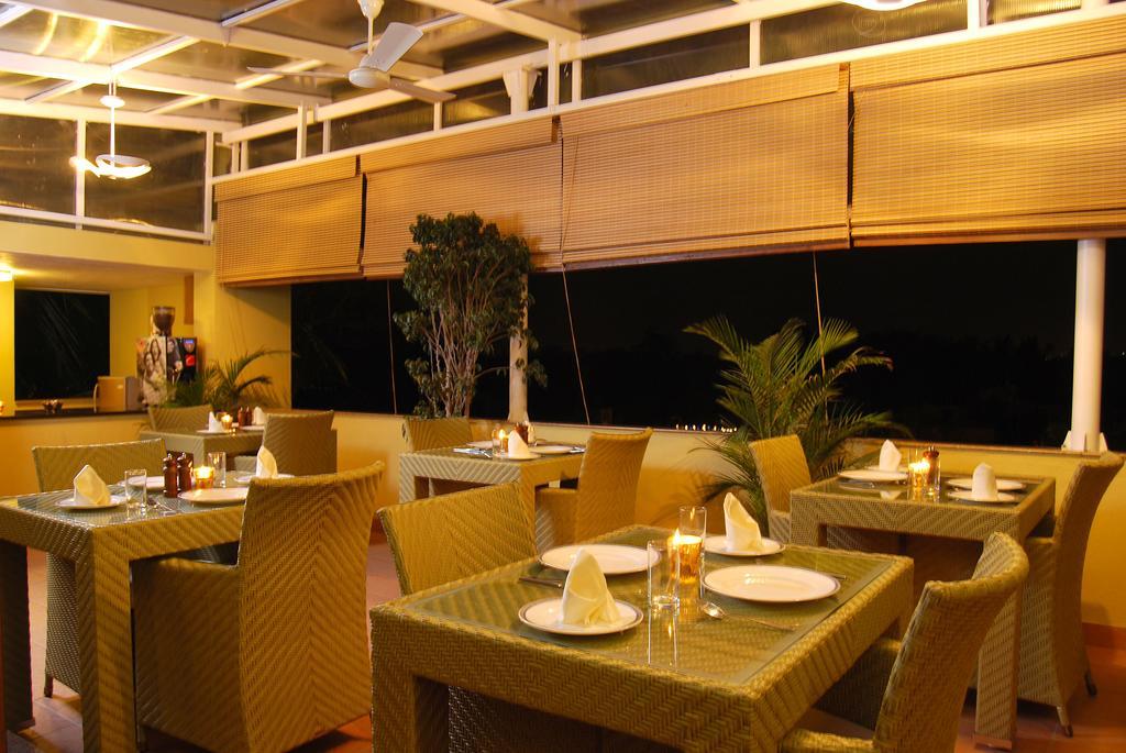 Aparthotel Justa Indiranagar Bangalore Exterior foto