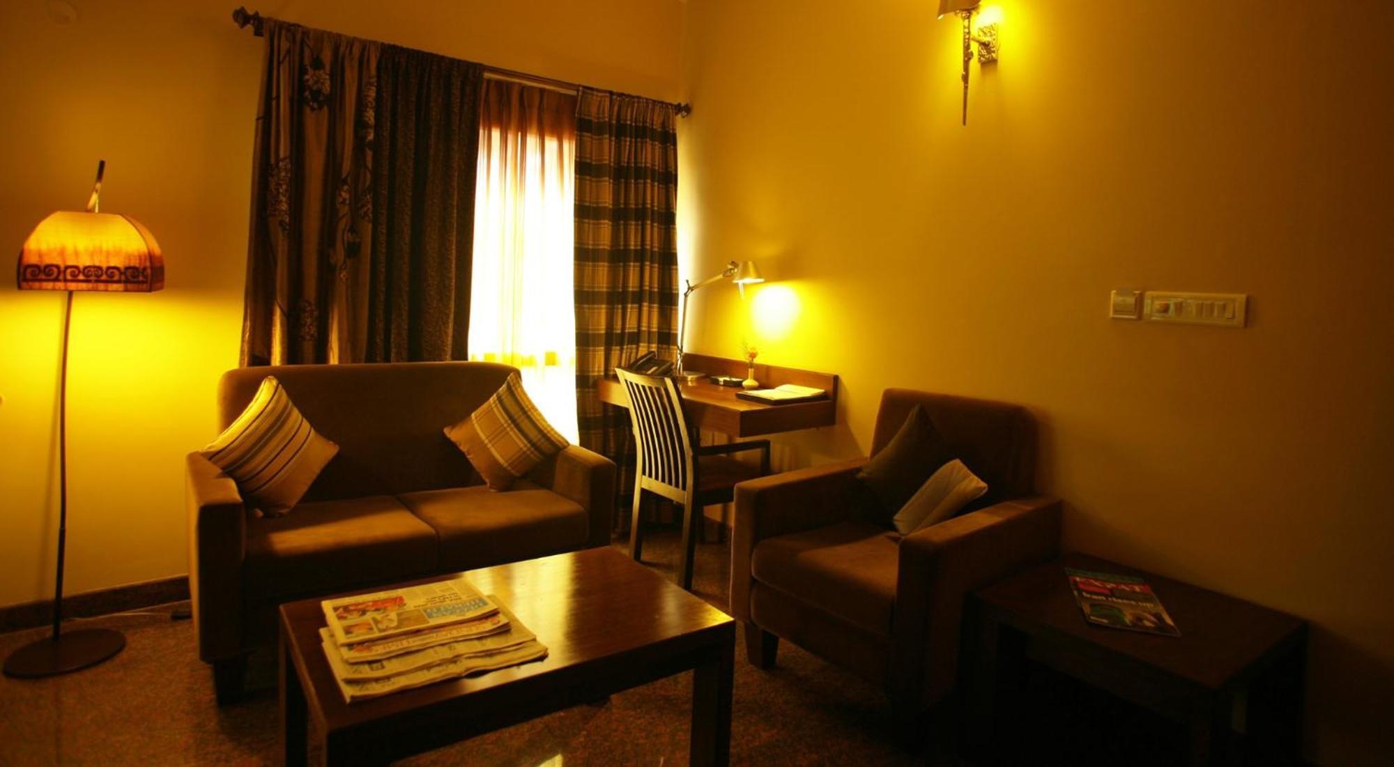 Aparthotel Justa Indiranagar Bangalore Exterior foto