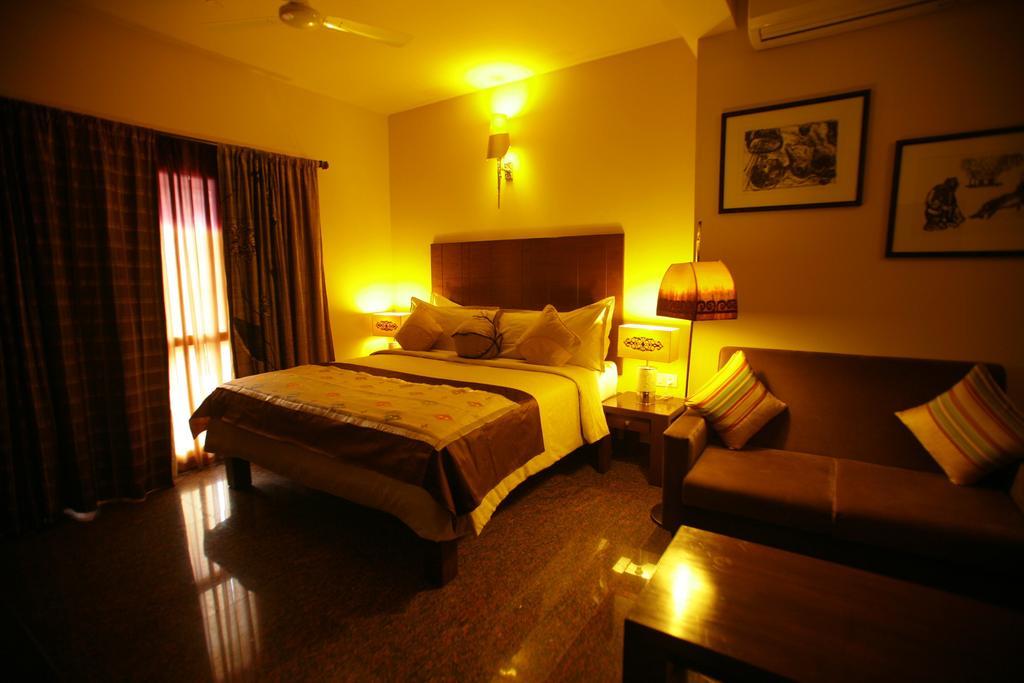 Aparthotel Justa Indiranagar Bangalore Exterior foto
